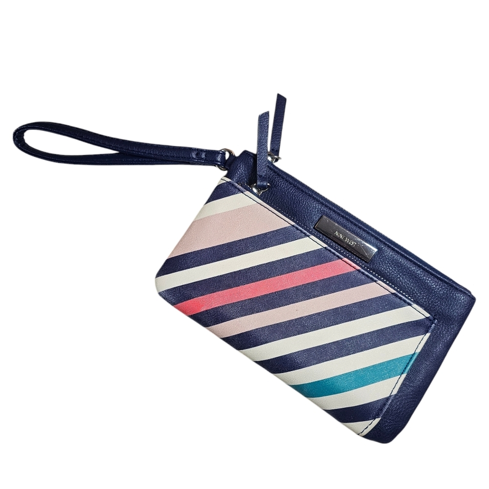 NINE WEST Faux Leather Wristlet Clutch w/ Zipper Closure, Sleek & Stylish - EUC